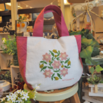 マミーズさんの刺繍作品です。